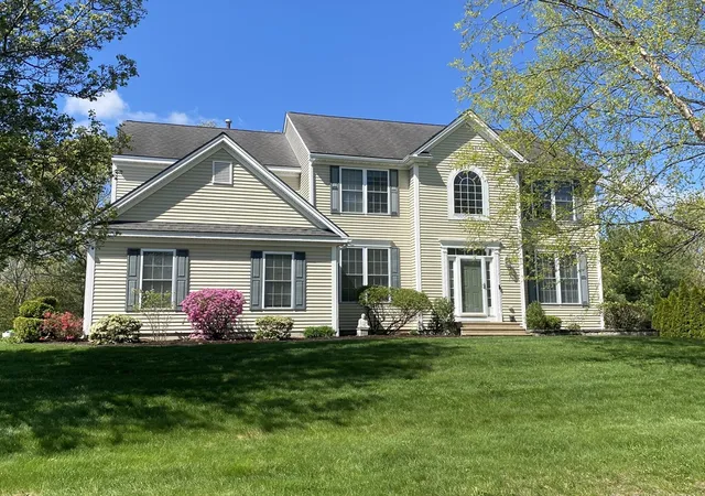 Homes for sale in South Grafton, MA | 21 Seaver Farm Ln, South Grafton, MA 01560 | MLS# 73530269
