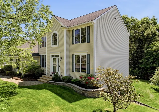 Homes for sale in South Grafton, MA | 21 Seaver Farm Ln, South Grafton, MA 01560 | MLS# 73530269