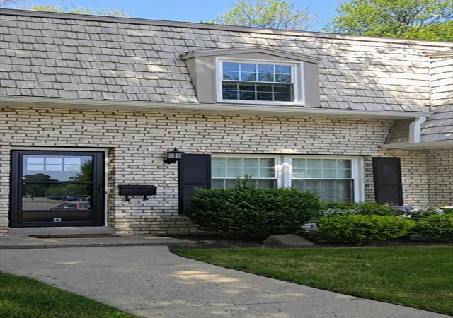 1st image of 6 Corey Colonial #6, Agawam, MA 01001 | MLS# 73553811