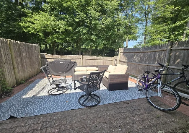 38th image of 6 Corey Colonial #6, Agawam, MA 01001 | MLS# 73553811