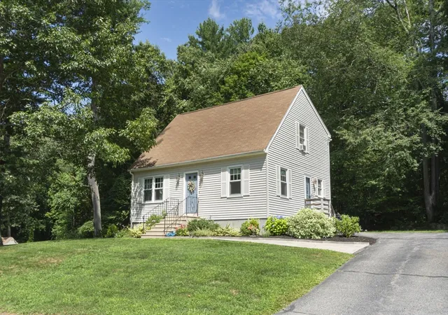 2nd image of 14 Wasilla Dr, Rochdale, MA 01542 | MLS# 73559796