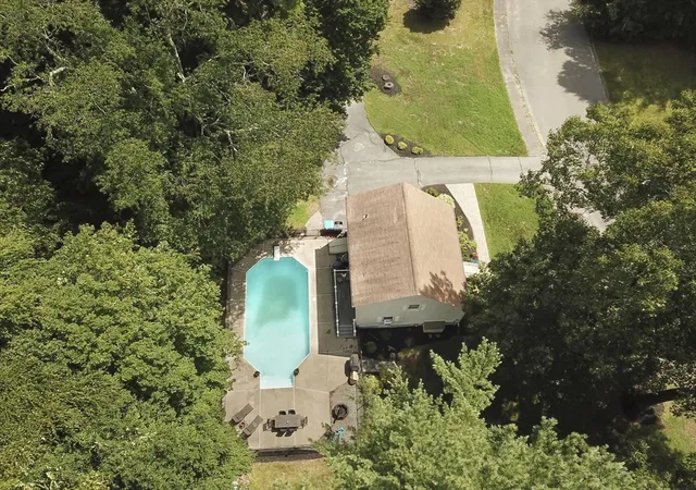 Photo 4 of Sale Pending at 14 Wasilla Dr, Rochdale, MA 01542 | MLS# 73559796 | Listing updated on 2026-08-26
