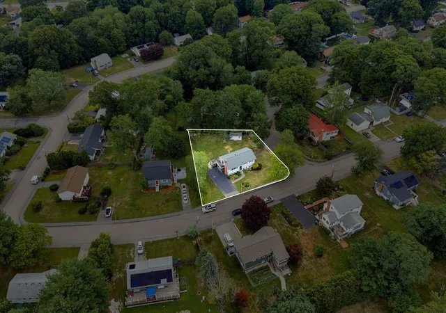 35th image of 28 Yale Dr, Milford, MA 01757 | MLS# 73551251