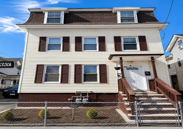 1st image of 33 S Whipple St, Lowell, MA 01852 | MLS# 73548937