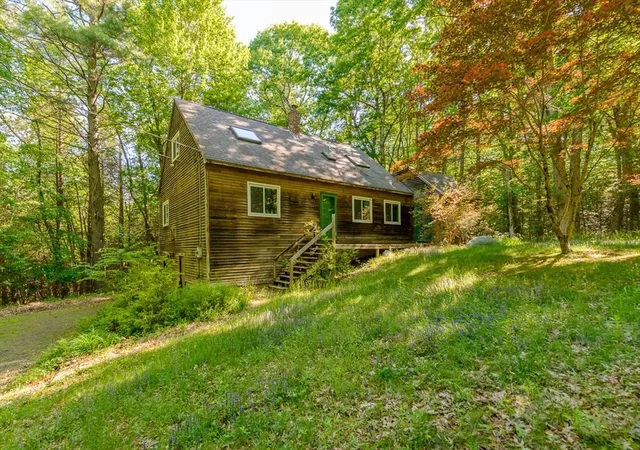 1st image of 113 West St, Pepperell, MA 01463 | MLS# 73529496