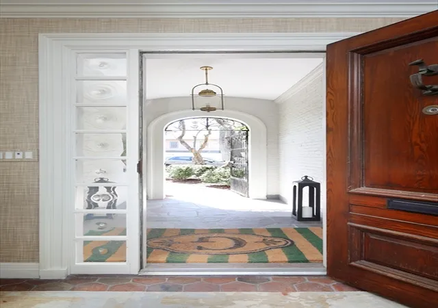 Photo 4 of Sale Pending at 39 Worthington Rd, Brookline, MA 02446 | MLS# 73496969 | Listing updated on 2026-10-29