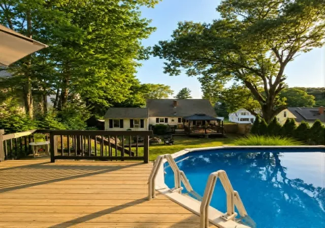 Photo 3 of Sale Pending at 18 Hunnewell Rd, Worcester, MA 01606 | MLS# 73554634 | Listing updated on 2026-09-29