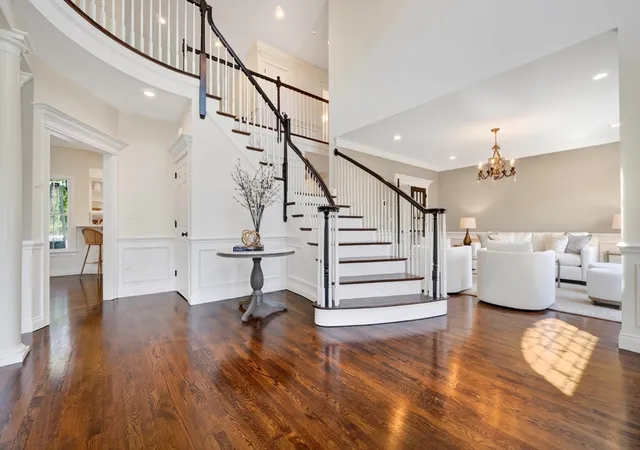 3rd image of 2 Goldman Cir, Bedford, MA 01730 | MLS# 73556531