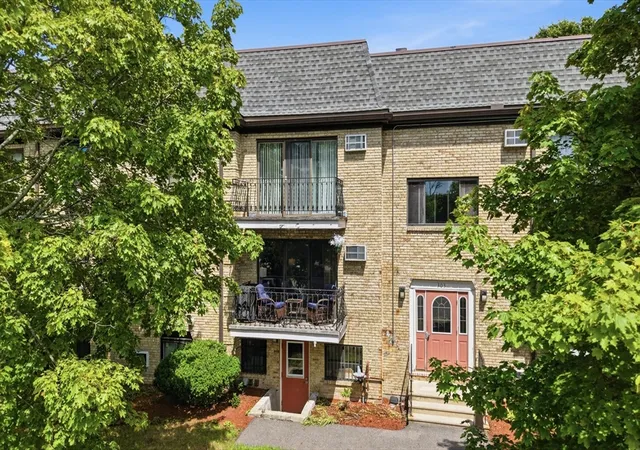 2nd image of 303 Pawtucket Blvd #14, Lowell, MA 01854 | MLS# 73549042
