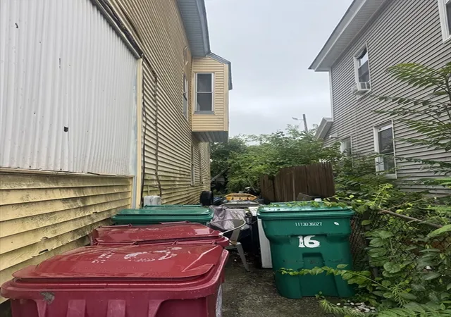 42nd image of 16 Middlesex Park, Lowell, MA 01851 | MLS# 73541257