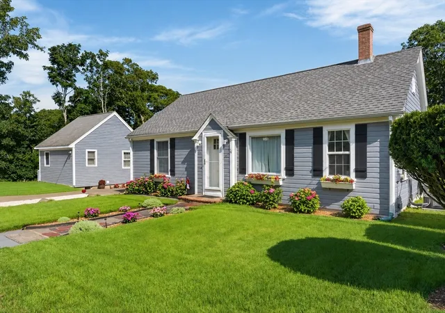Photo 1 of Single family home for sale at 21 W Spring St, Vineyard Haven, MA 02568 | MLS# 73551628 | Listing updated on 2026-08-21