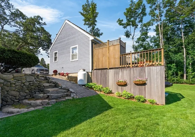 Photo 3 of Single family home for sale at 21 W Spring St, Vineyard Haven, MA 02568 | MLS# 73551628 | Listing updated on 2026-08-21
