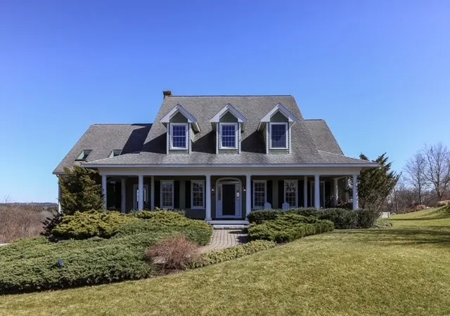 Homes for sale in Groton, MA | 63 Skyfields Dr, Groton, MA 01450 | MLS# 73505633