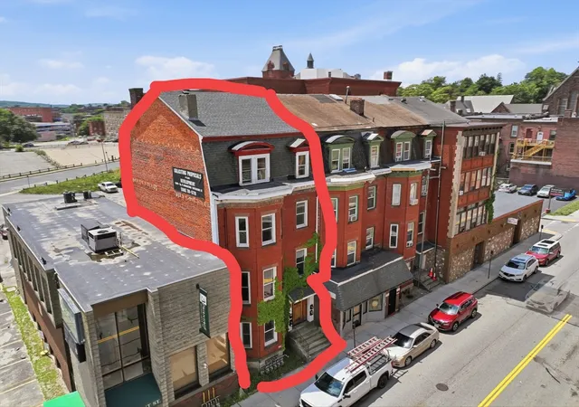 41st image of 80 Pleasant St, Worcester, MA 01609 | MLS# 73566978