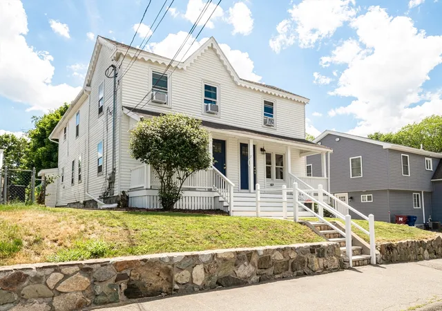 2nd image of 7 Park St, Melrose, MA 02176 | MLS# 73536996