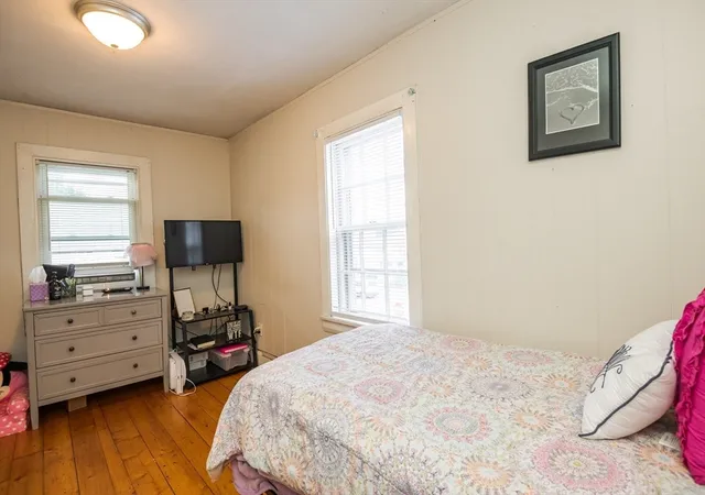 35th image of 7 Park St, Melrose, MA 02176 | MLS# 73536996