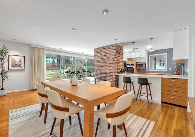 1st image of 85 The Valley Rd, Concord, MA 01742 | MLS# 73498611