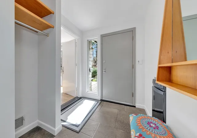 2nd image of 85 The Valley Rd, Concord, MA 01742 | MLS# 73498611