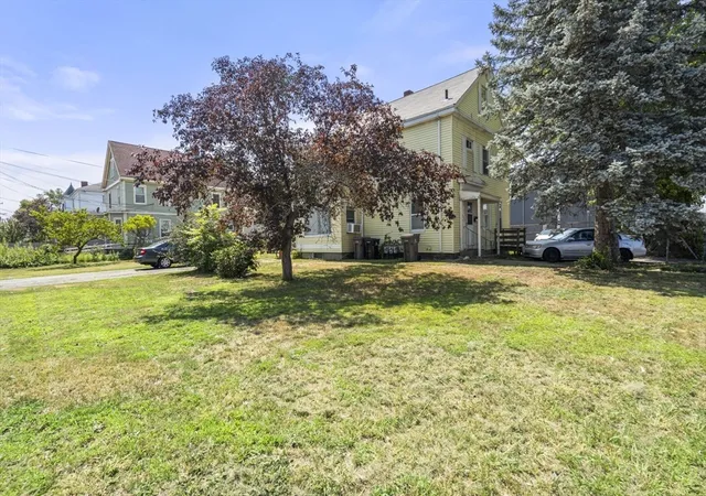 1st image of 135 Irving St, Framingham, MA 01702 | MLS# 73558176
