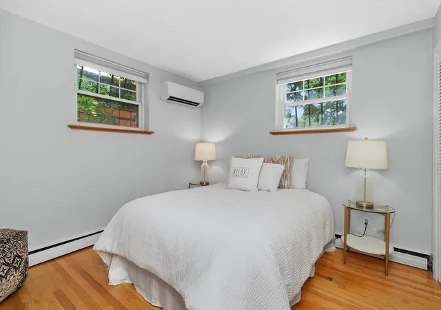 2nd image of 5 Walden St, Cambridge, MA 02140