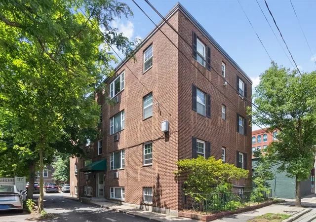 Homes for sale in Cambridge, MA | 5 Walden St #2, Cambridge, MA 02140 | MLS# 73541856