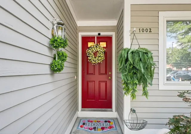 2nd image of 1002 Pine Brk Dr, Peabody, MA 01960