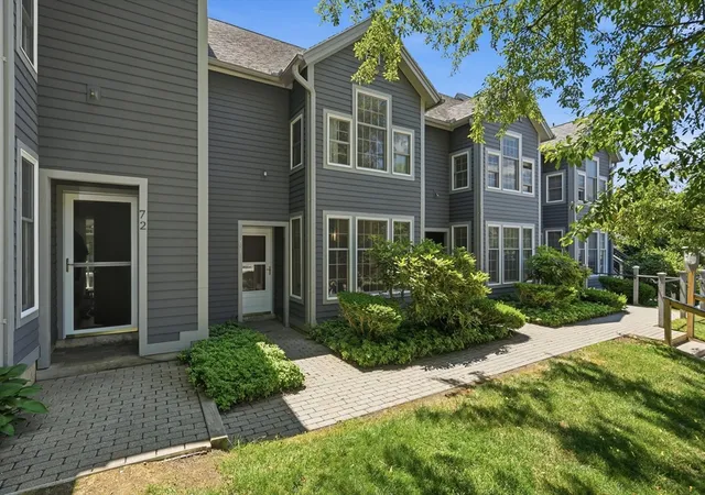 Homes for sale in Amherst, MA | 71 Amity Pl #71, Amherst, MA 01002 | MLS# 73537379