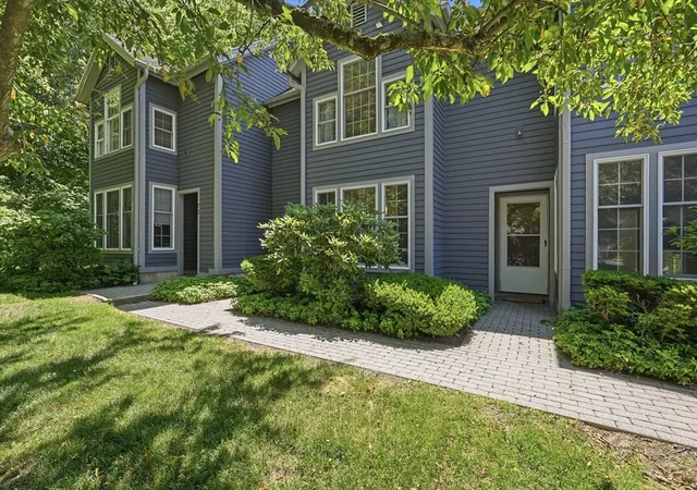 Homes for sale in Amherst, MA | 71 Amity Pl #71, Amherst, MA 01002 | MLS# 73537379