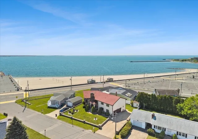 3rd image of 14 Nina St, New Bedford, MA 02744 | MLS# 73527235
