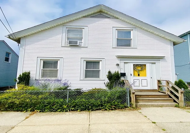 Homes for sale in New Bedford, MA | 141 Ash Street, New Bedford, MA 02740 | MLS# 73546083