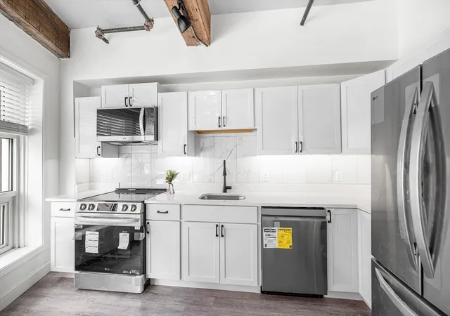 Homes for sale in Lowell, MA | 15 Kearney Sq #201, Lowell, MA 01852 | MLS# 73536541