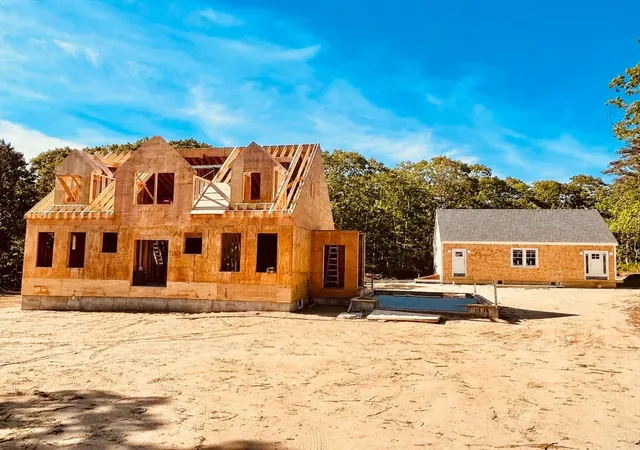 Photo 2 of Single family home for sale at 6 Laura's Way, Edgartown, MA 02539 | MLS# 73471802 | Listing updated on 2026-07-22