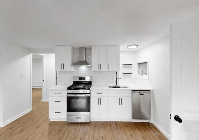 2nd image of 291 Broadway #D, Haverhill, MA 01832 | MLS# 73551961