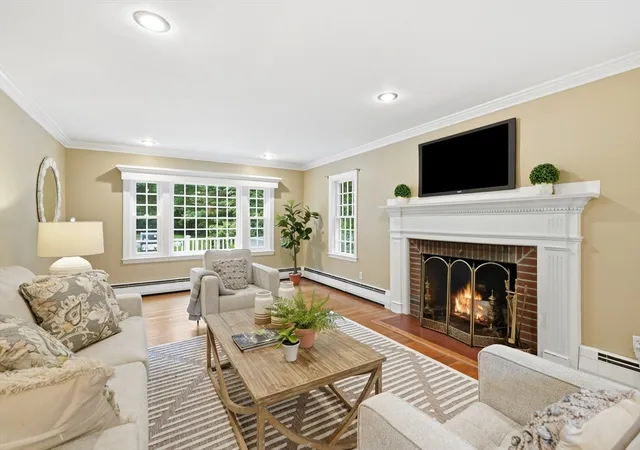 Photo 4 of Sale Pending at 44 Old Meeting House Ln, Norwell, MA 02061 | MLS# 73542051 | Listing updated on 2026-09-11