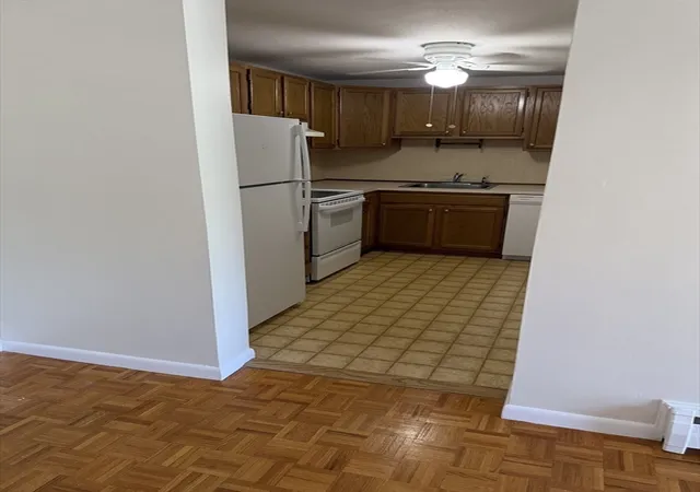 Photo 4 of Condo for sale at 200 Park Terrace Dr #235, Stoneham, MA 02180 | MLS# 73569924 | Listing updated on 2026-09-14