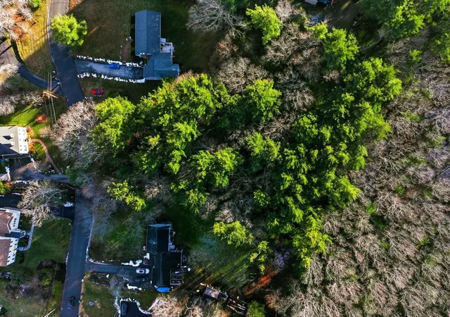 11th image of 44 Deerhill Ln, Marshfield, MA 02050 | MLS# 73560409