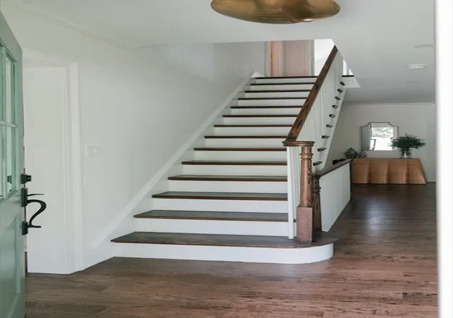2nd image of 21 Wellesley Ave, Wellesley, MA 02482 | MLS# 73559946