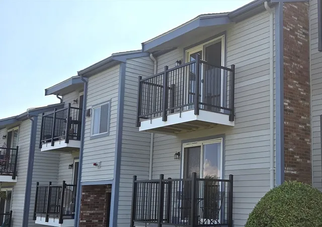 2nd image of 1175 Nantasket Ave #6, Hull, MA 02045 | MLS# 73563575