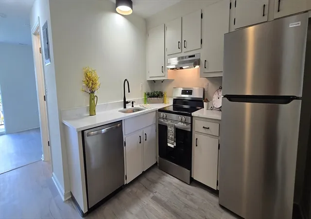 4th image of 1175 Nantasket Ave #6, Hull, MA 02045 | MLS# 73563575