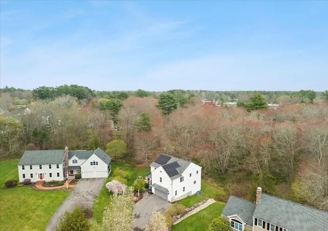 4th image of 27 Brian Rd, Bridgewater, MA 02324 | MLS# 73539419
