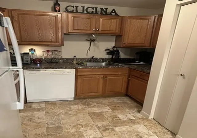 Homes for sale in Oxford, MA | 3 Thayer Pond Dr #17, Oxford, MA 01537 | MLS# 73528796