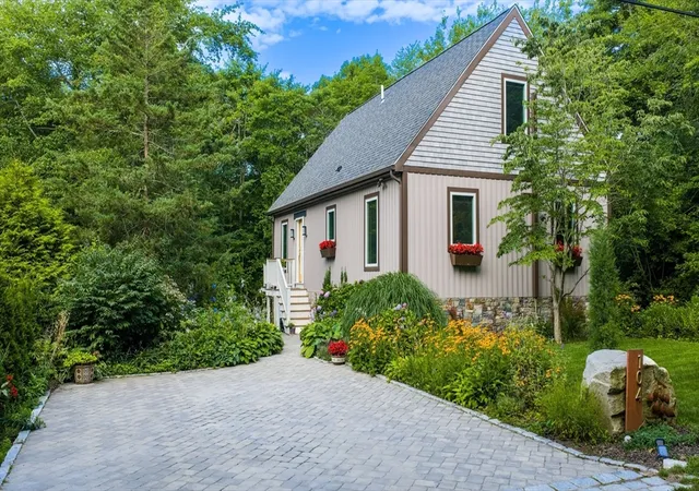 Photo 1 of Sale Pending at 104 Fir St, Fairhaven, MA 02719 | MLS# 73548234 | Listing updated on 2026-08-21