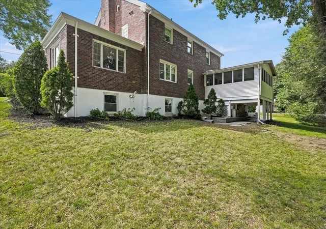42nd image of 35 Swift Rd, Framingham, MA 01702 | MLS# 73559917
