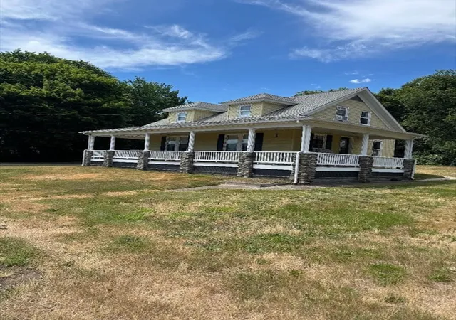 2nd image of 21 School St, Seekonk, MA 02771 | MLS# 73545030