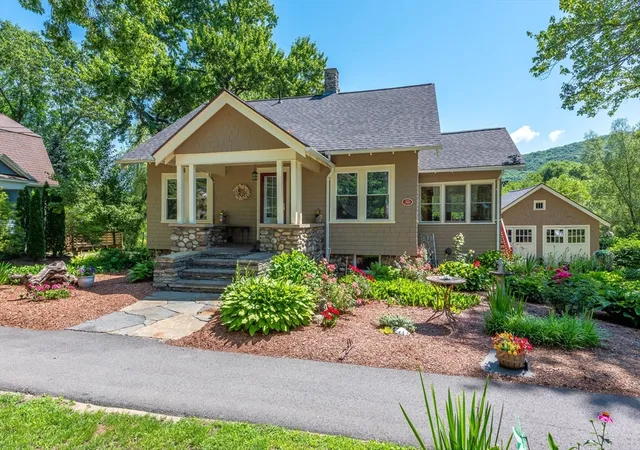 1st image of 136 N Main St, South Deerfield, MA 01373 | MLS# 73545902