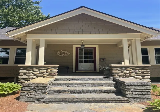 5th image of 136 N Main St, South Deerfield, MA 01373 | MLS# 73545902