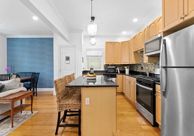 4th image of 146 Clifton St, Malden, MA 02148