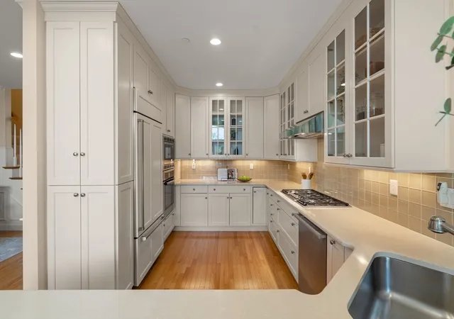 Photo 3 of Sale Pending at 3 Meadows Ln #3, Belmont, MA 02478 | MLS# 73518022 | Listing updated on 2026-08-07