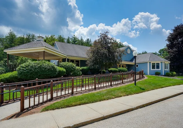 Homes for sale in Clinton, MA | 113 Ridgefield Circle #C, Clinton, MA 01510 | MLS# 73544873