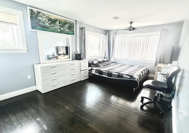 4th image of 574 Nantasket Ave, Hull, MA 02045 | MLS# 73539931